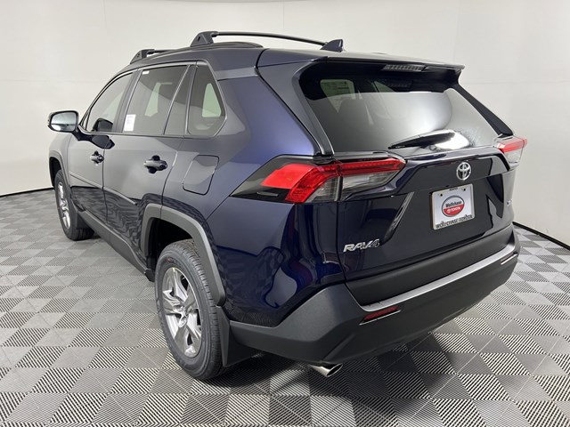 2024 Toyota RAV4 XLE 7