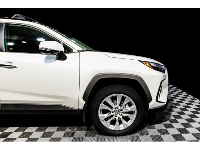 2024 Toyota RAV4 Limited 8