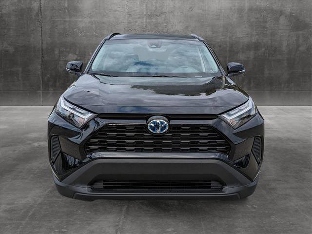 2024 Toyota RAV4 XLE 6