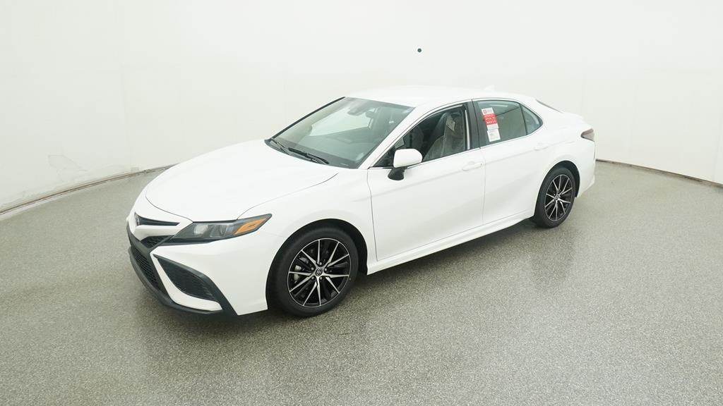 Camry SE 2.5L 4-Cylinder 8-Speed Automatic [3]