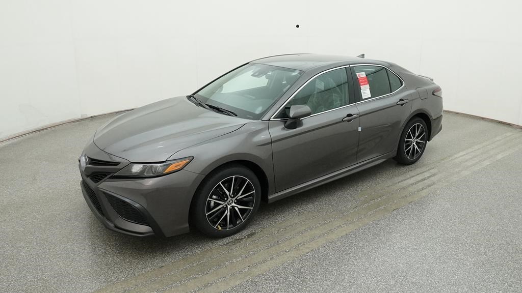 Camry SE 2.5L 4-Cylinder 8-Speed Automatic [13]