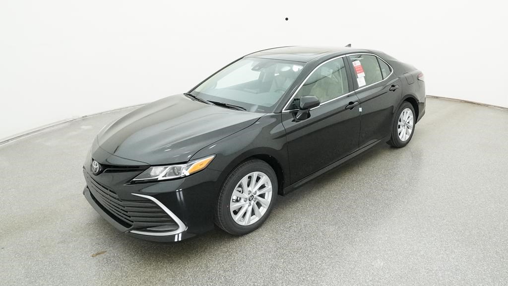 
              New 2024 Toyota Camry FWD