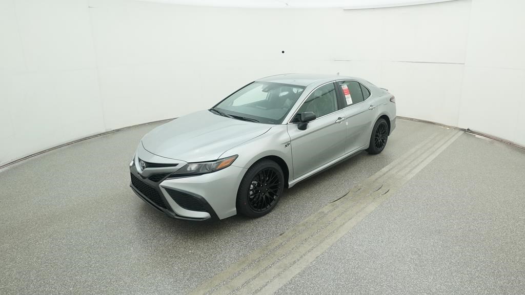 Camry SE 2.5L 4-Cylinder 8-Speed Automatic [15]