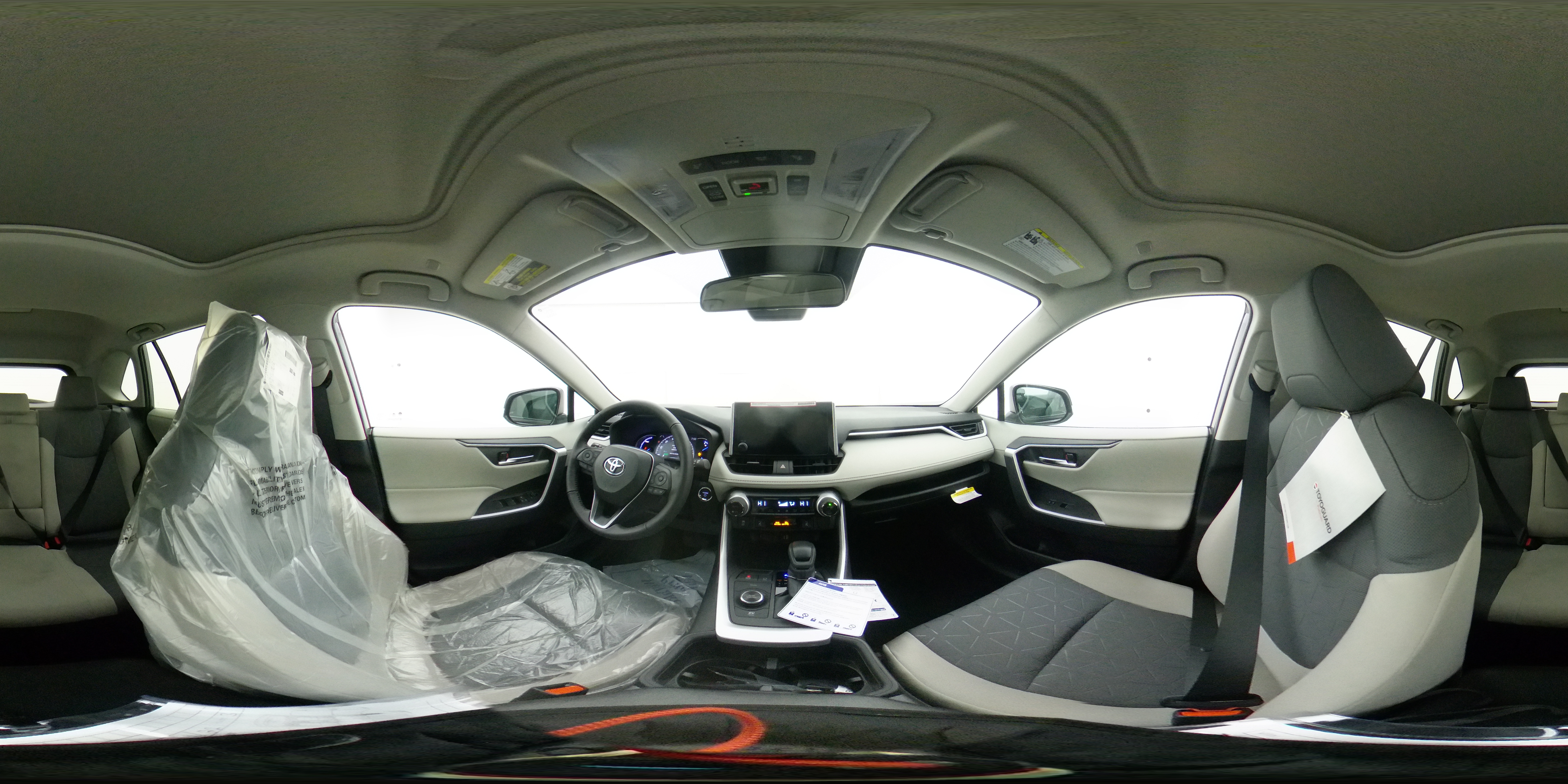 New 2024 MAGNETIC GRAY MET. Toyota XLE 360 Panorama 1