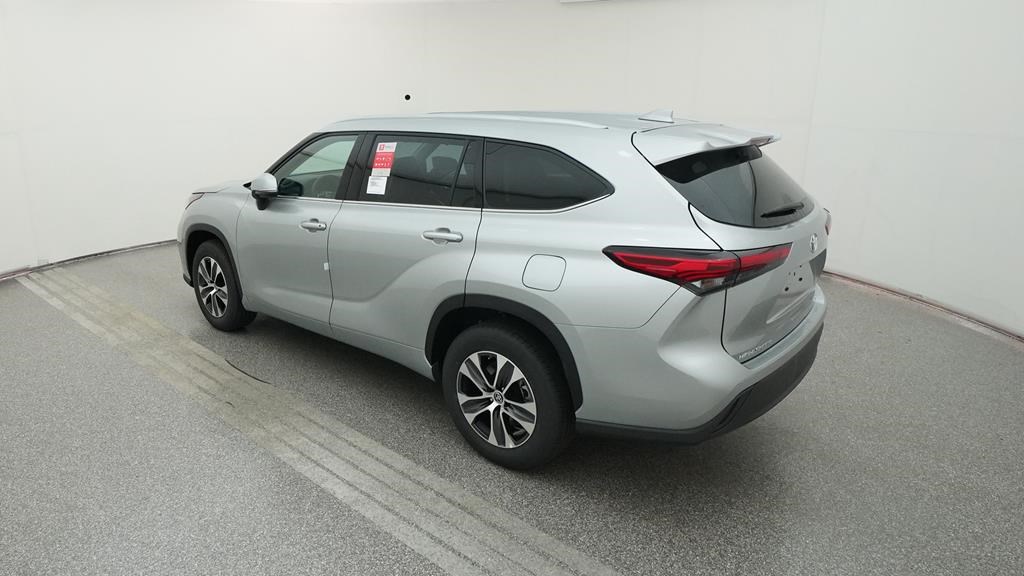 New 2022 Toyota Highlander in High Point, NC
