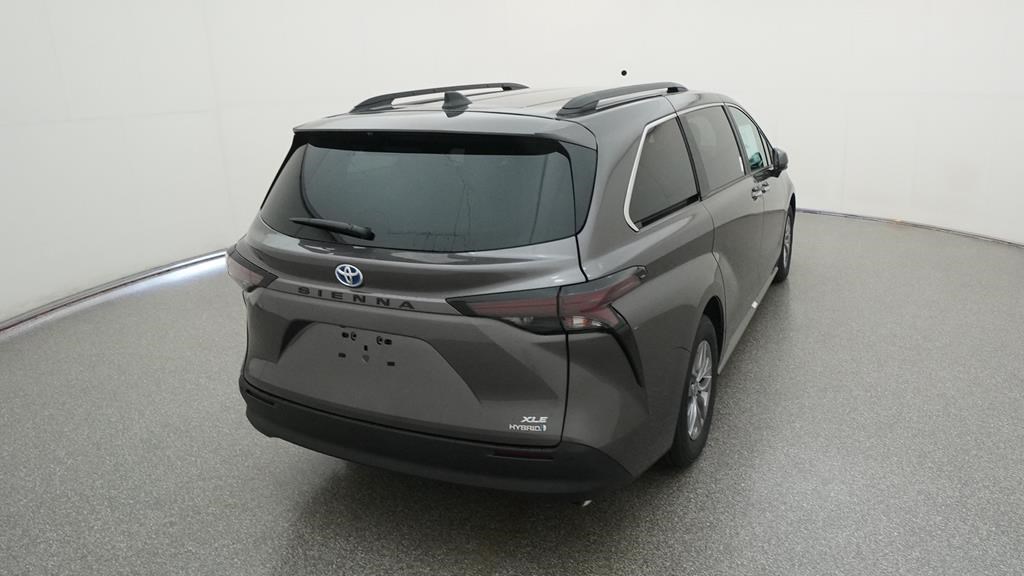New 2023 Toyota Sienna in Tifton, GA