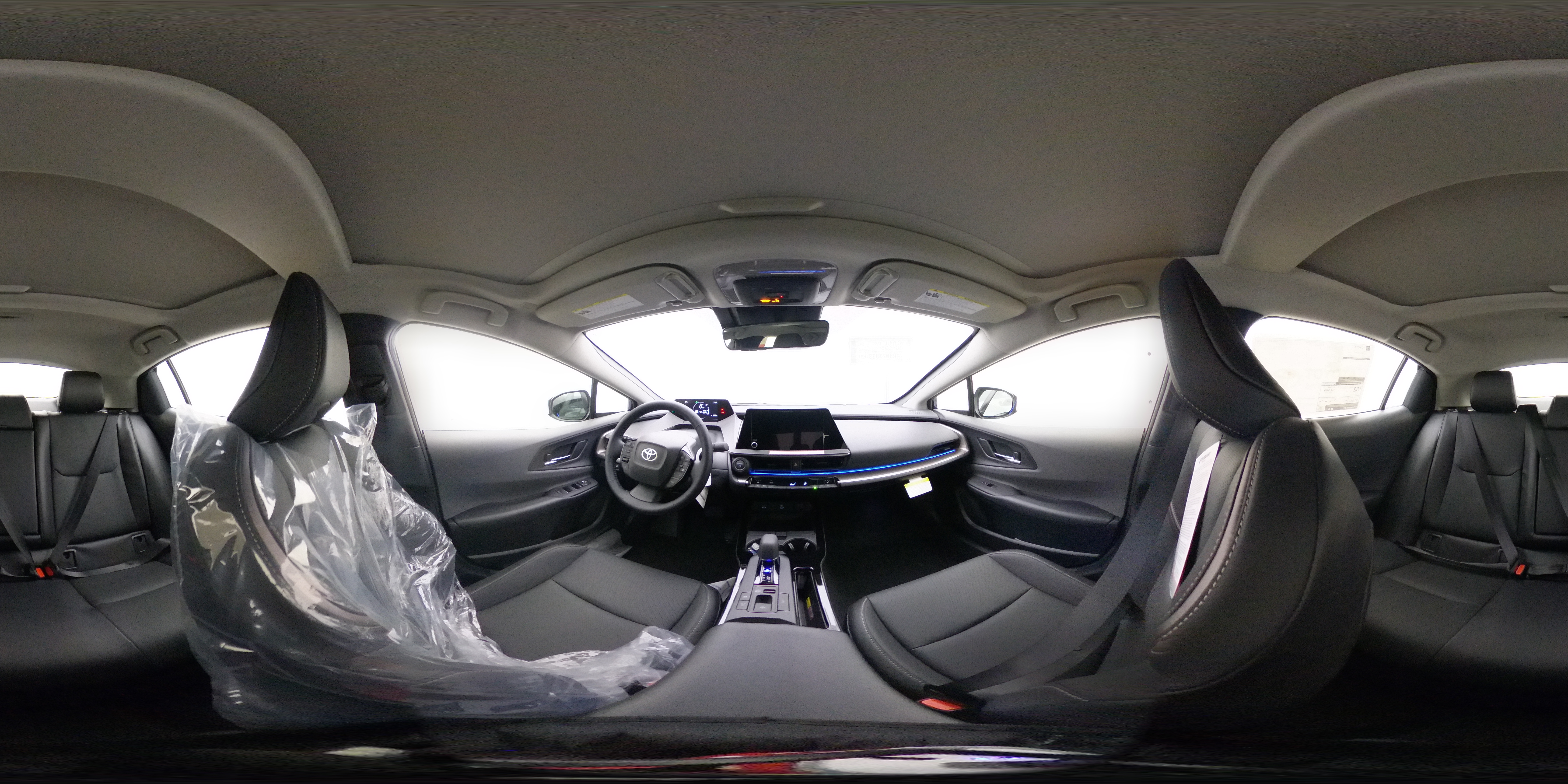 New 2024 RESERVOIR BLUE Toyota XLE 360 Panorama 1